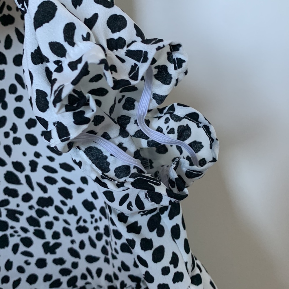 blouse - Picture 2 of 3